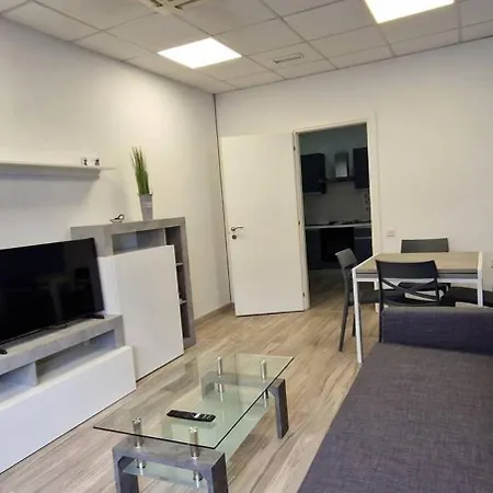 Modern 1 Bedroom In By Homely Apartmán