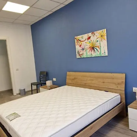 Modern 1 Bedroom In By Homely 斯利马